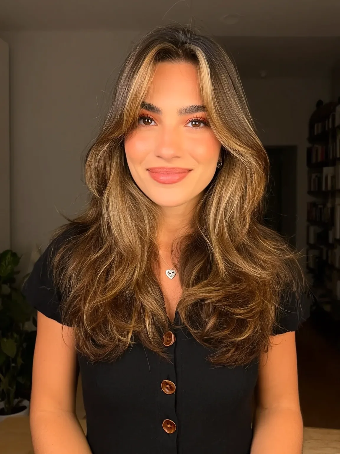 Medium Voluminous Layers with Honey Blonde Balayage